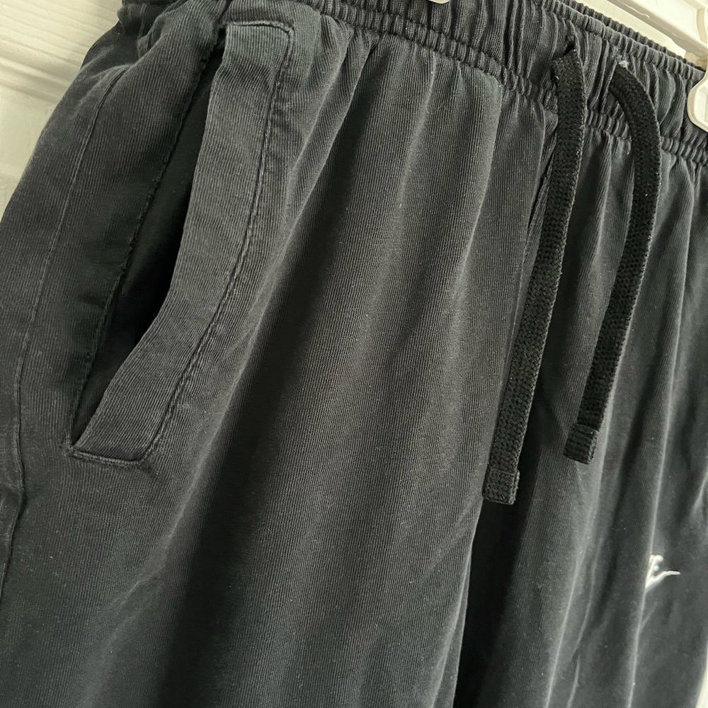 Nike Men size - small Black Sweatpants - Picture 3 of 4